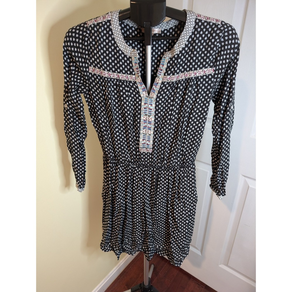 Skies Are Blue Dress Womens Small Black Geometric Embroidered Split Neck Mini